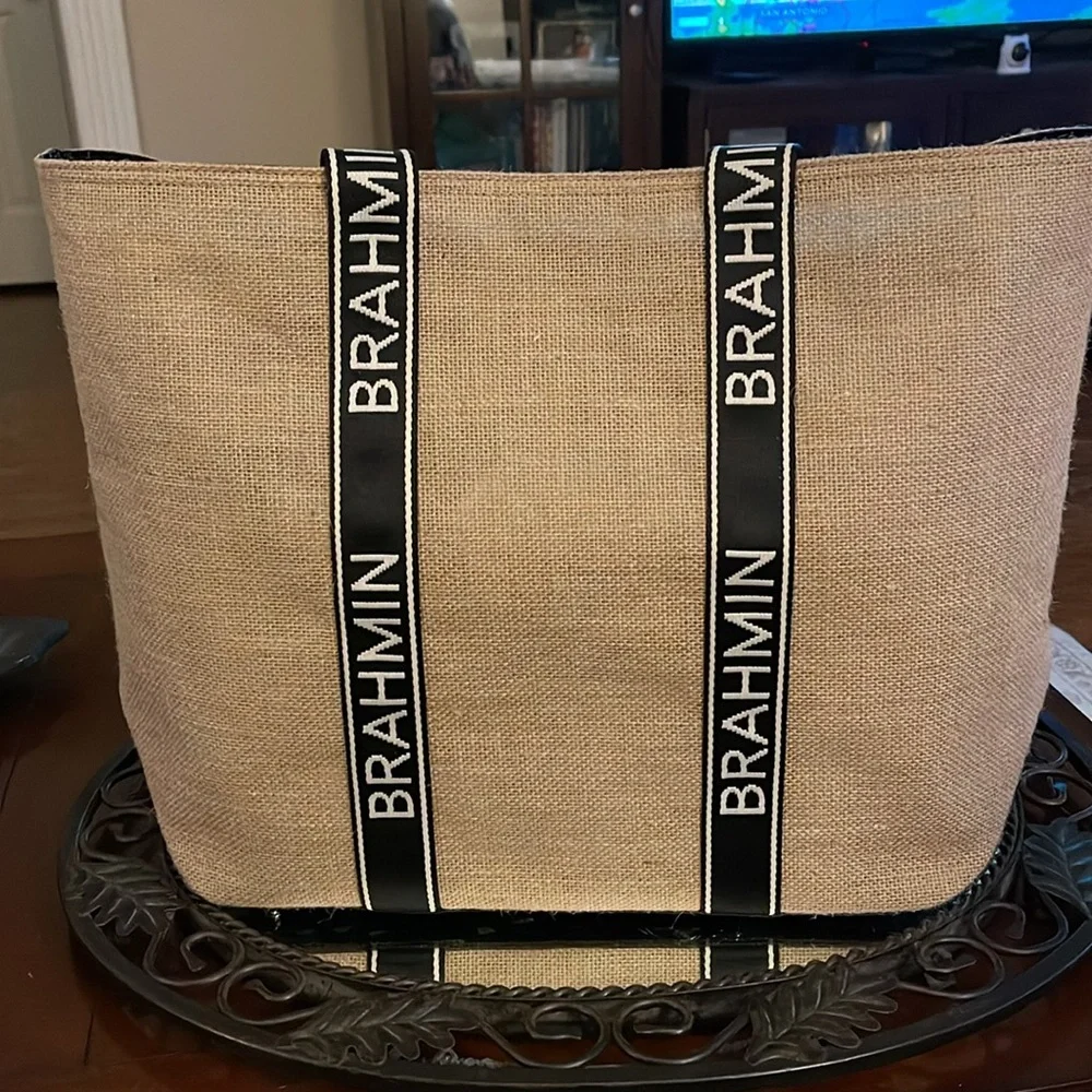 NWT Brahmin Brooklyn Black Chateau genuine leather in black - Picture 3 of 4